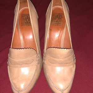 Pour La Victoire Penny Loafer pump